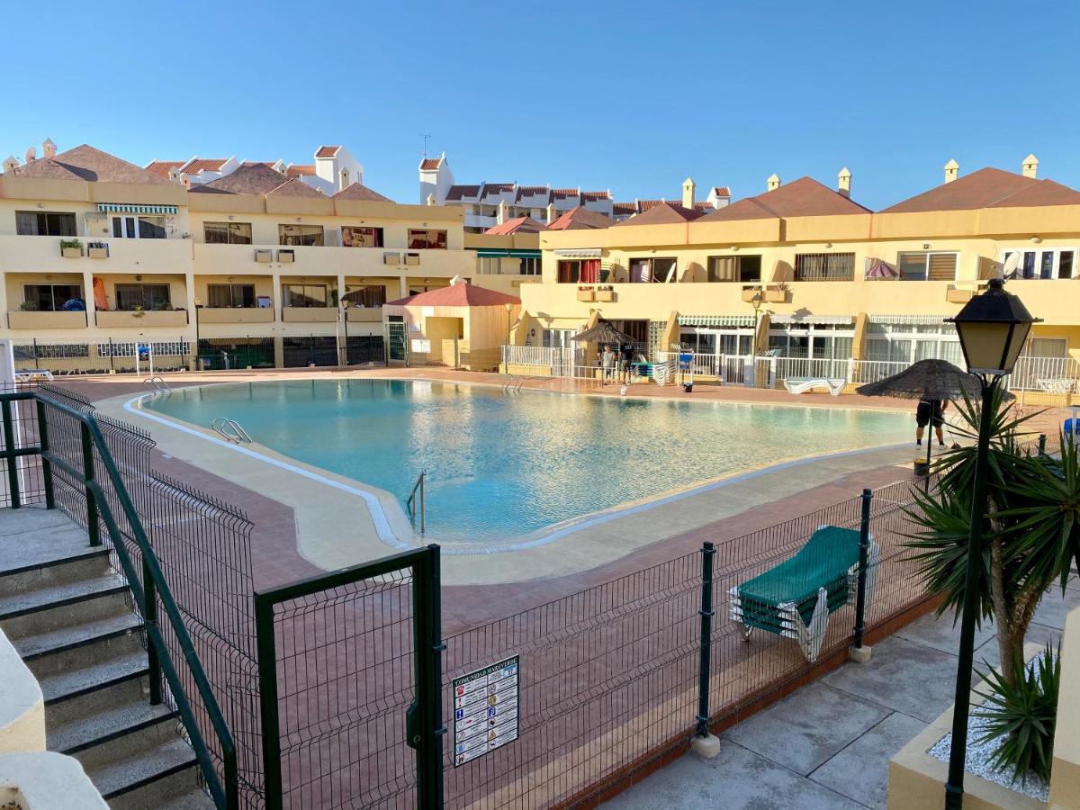 Loft Playa Torviscas,Garaje Gratis , Recien Reformado Costa Adeje Dış mekan fotoğraf
