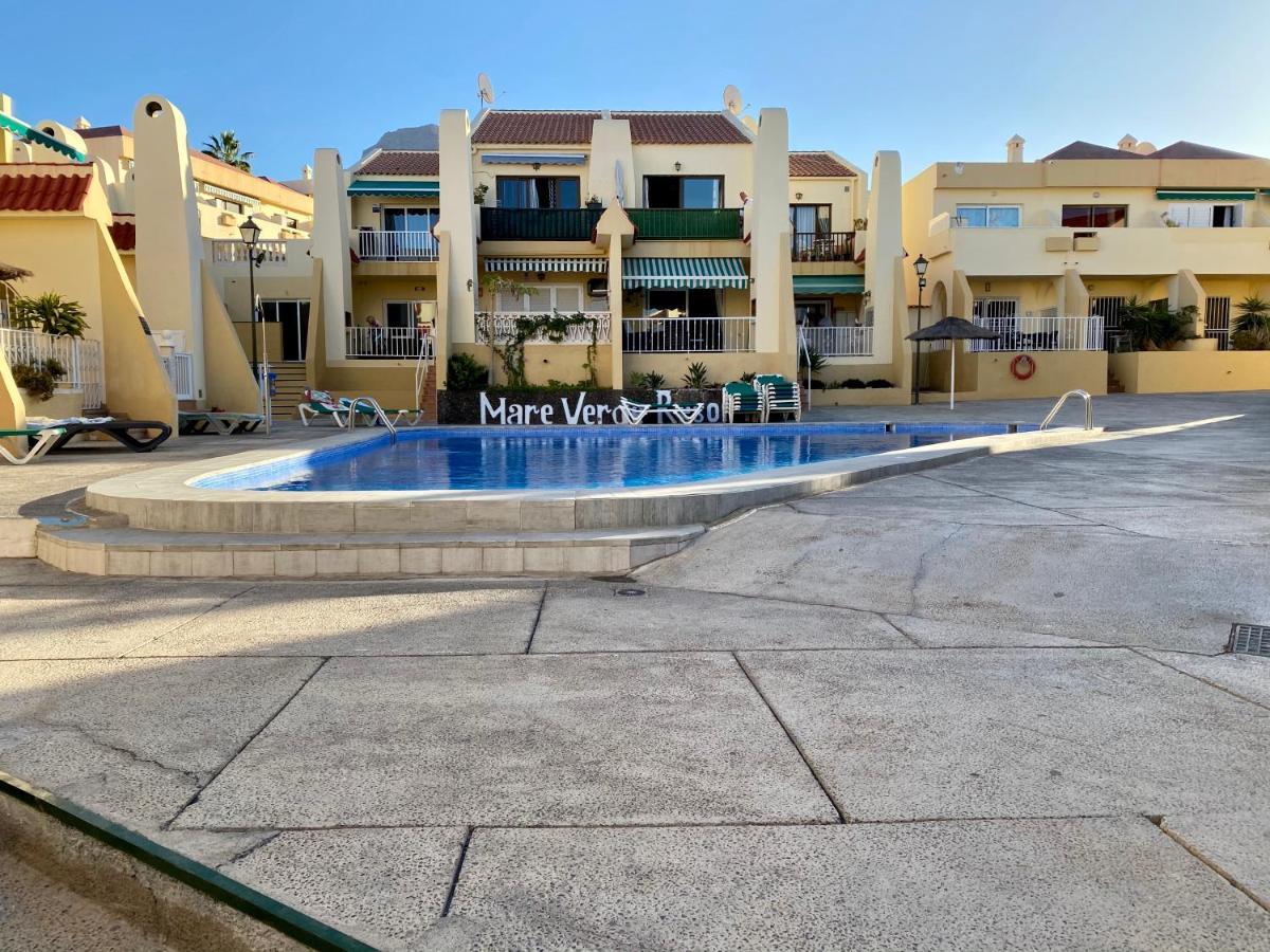 Loft Playa Torviscas,Garaje Gratis , Recien Reformado Costa Adeje Dış mekan fotoğraf