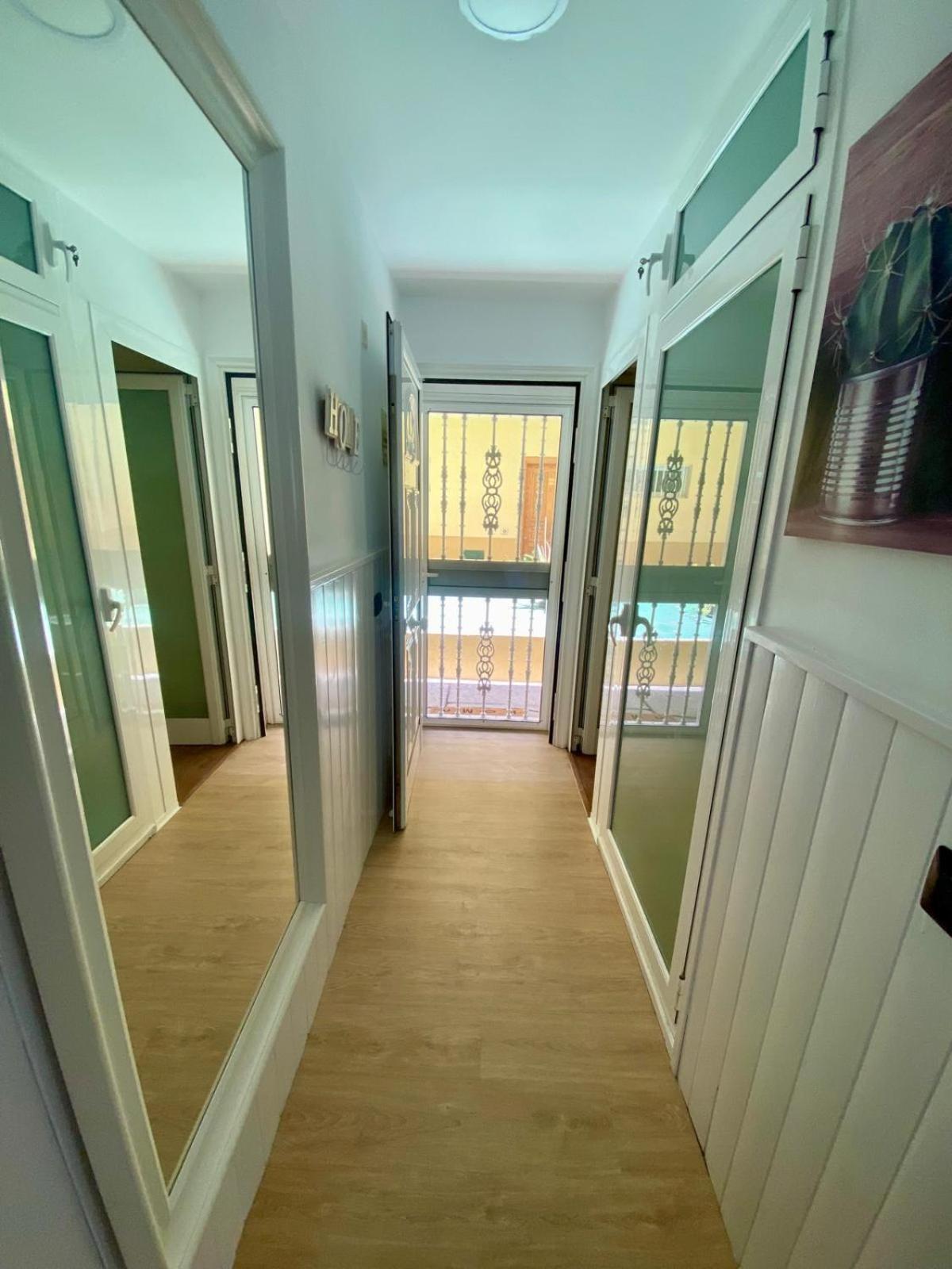 Loft Playa Torviscas,Garaje Gratis , Recien Reformado Costa Adeje Dış mekan fotoğraf